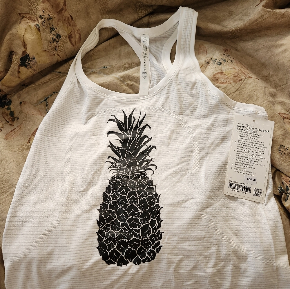 Lululemon Pineapple Hawaii Racerback Tank - Picture 2 of 6